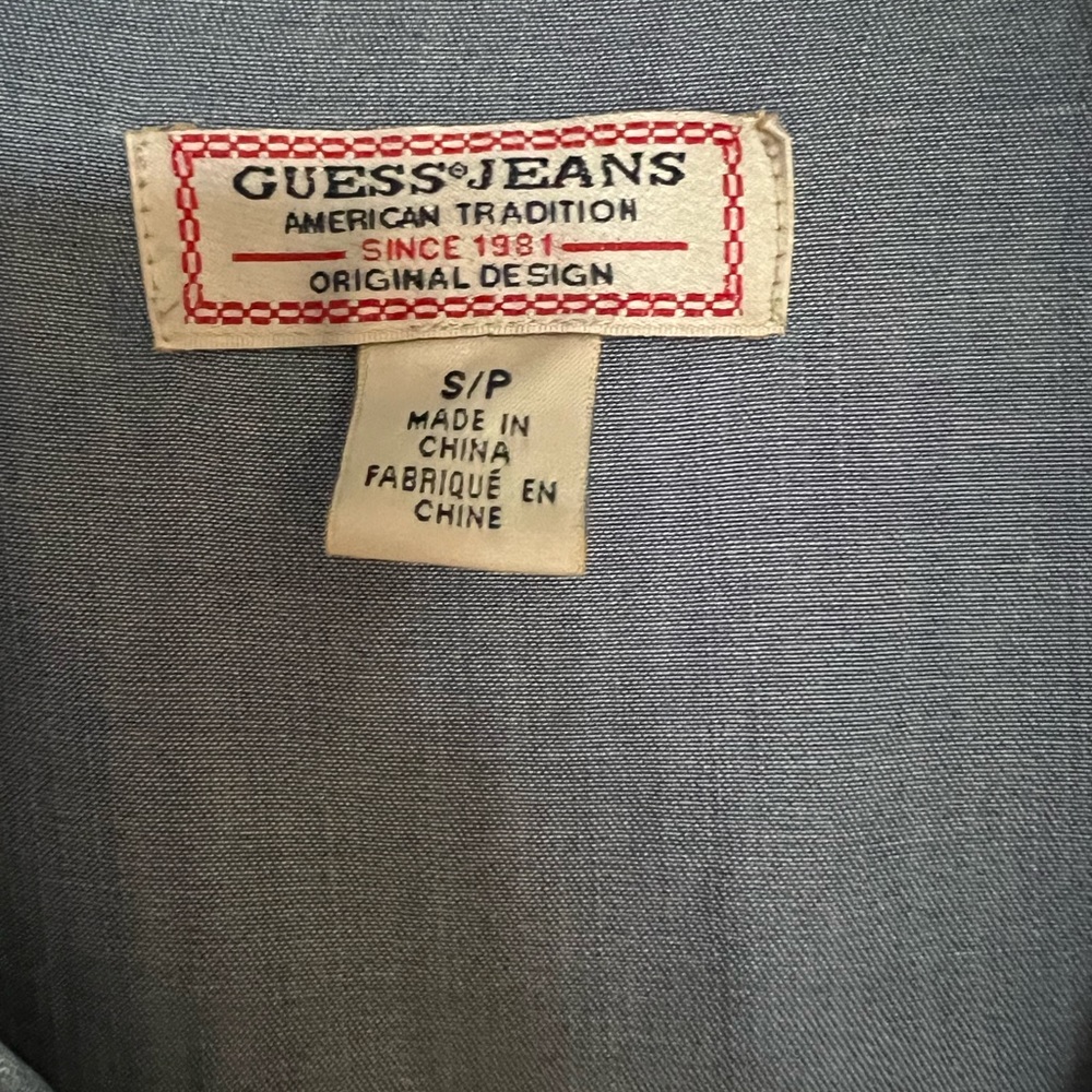 Guess Jean button down - Picture 2 of 3